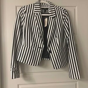 Boss babe black & white striped jacket 💞